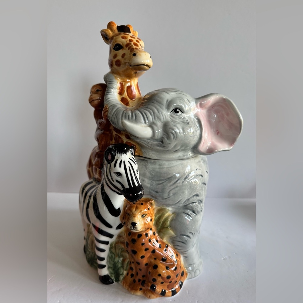 Large Vintage Wildlife Jungle Safari Hand Painted Ceramic Cookie Jar